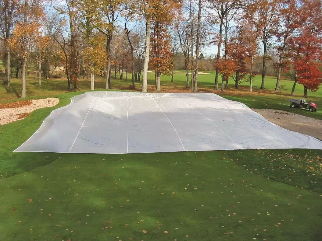 Winter Turf Blankets / Growth Covers