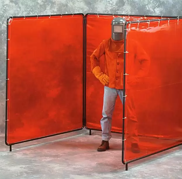 Freestanding Three Panel Welding Screen