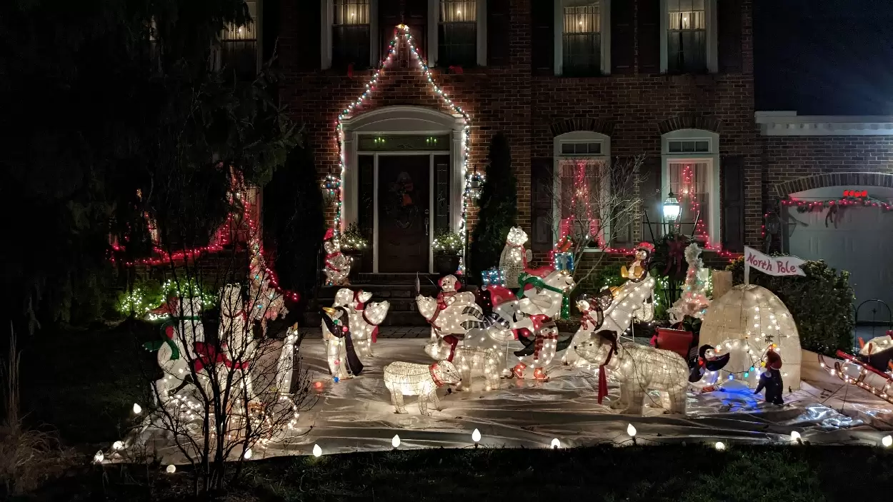 The Most Overlooked Tarp Uses During the Holiday Season