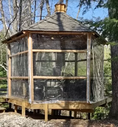 The Benefits of Clear Vinyl Tarps and Clear Vinyl Curtains